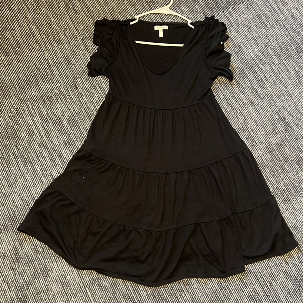 Max Studio Black Ruffle Sleeve Dress